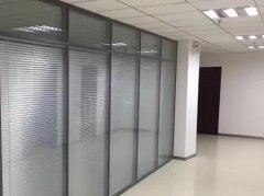 青島城陽(yáng)區財稅咨詢(xún)公司定做安裝辦公屏風(fēng)隔斷